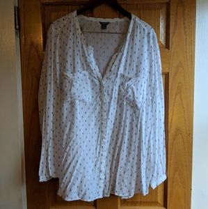 Eddie Bauer lightweight top